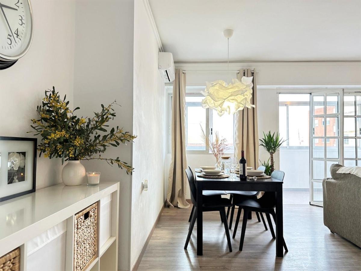 Your Sunny & Spacious Portview Home Valencia Luaran gambar